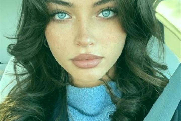 Stella, 28, a brunette dark-eyed european companion based in King City. Offering 69, OWO, Dinner Date. Available for incall and outcall, day and evening dates.