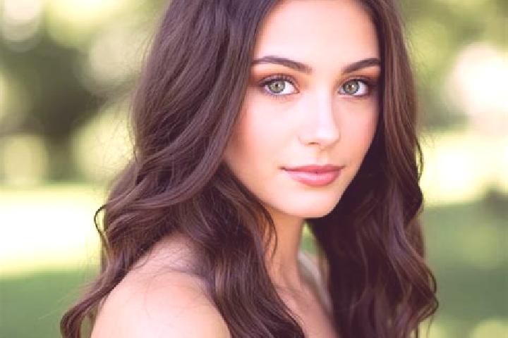Stella, 28, a brunette hazel-eyed caucasian companion based in Grottola. Offering Tantra, Girlfriend Experience, Overnight, Deep French Kissing. Available fo...