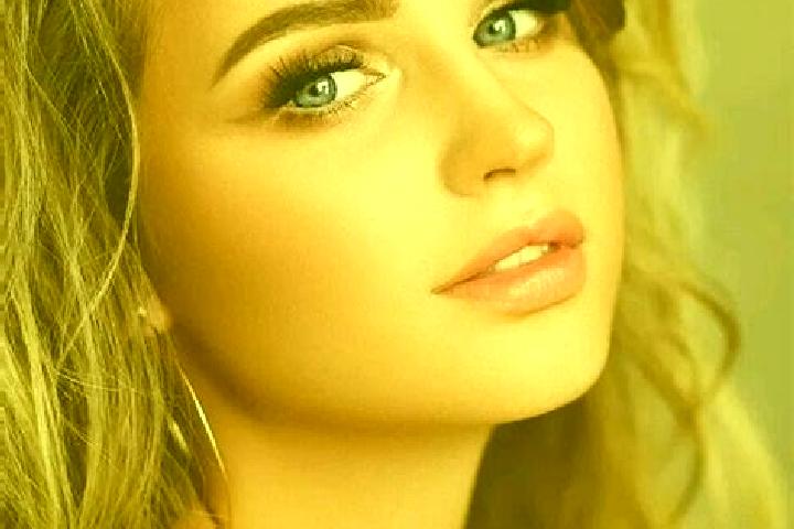 Stella, 28, a dark blonde blue-eyed mediterranean companion based in Szabadbattyan. Offering Overnight, Prostate Massage, Party Girl, Fetish, Dinner Date. Av...