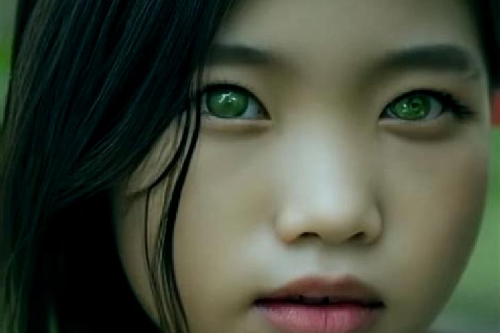 Stella, 29, a black green-eyed asian companion based in Acquarica. Offering Erotic Massage, 69, BDSM. Available for incall and outcall, day and evening dates.