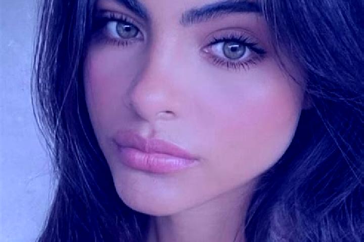 Stella, 29, a brunette dark-eyed middle eastern companion based in Goldgeben. Offering 69, Prostate Massage, Overnight. Available for incall and outcall, ove...