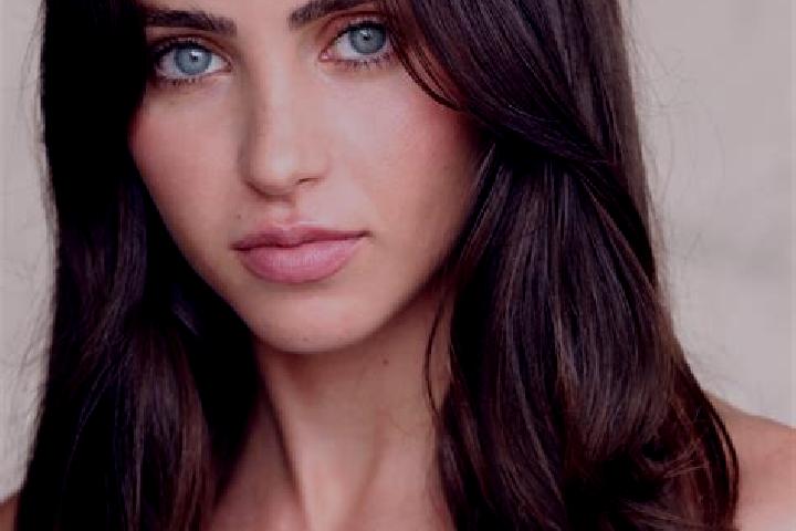 Stella, 29, a brunette hazel-eyed slavic companion based in Al Mazar al Janubi. Offering CIM, OWO, Striptease, A-Level. Available for incall and outcall, day...