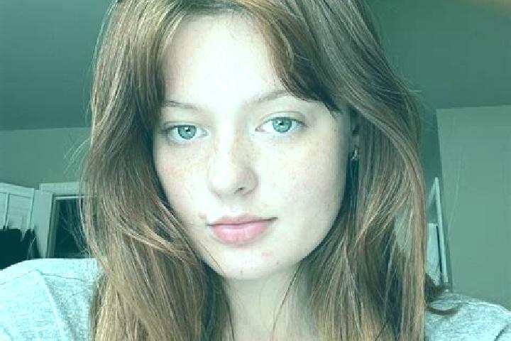 Stella, 29, a chestnut grey-eyed caucasian companion based in Werrington Downs. Offering Massage, Fetish, Couples. Available for incall and outcall, day and ...