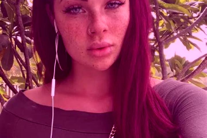 Stella, 29, a red dark-eyed mediterranean companion based in Ashbury. Offering Striptease, Party Girl, CIM. Available for incall and outcall, overnight booki...