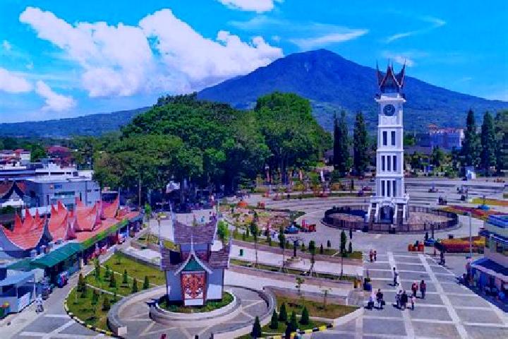 Stella, 29 — Escort in Bukittinggi, Indonesia