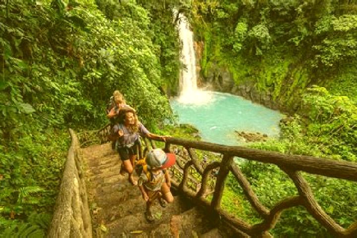 Stella, 29 — Escort in Costa Rica, Peru