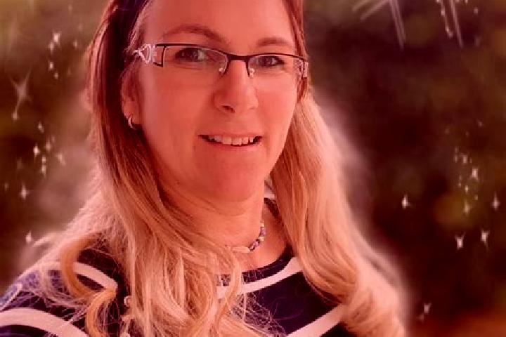 Stella, 29 — Escort in Hellertshausen, Germany