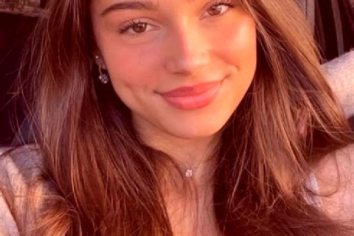 Stella, 30, a brunette hazel-eyed ebony companion based in Parker Strip. Offering Travel Companion, Dinner Date. Available for incall and outcall, day and ev...