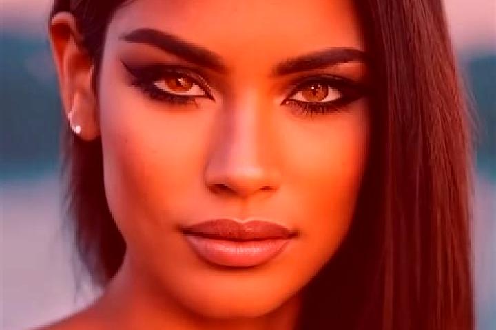 Stella, 30, a red green-eyed latina companion based in Dobersberg. Offering Girlfriend Experience, Domination, Massage, BDSM. Available for incall and outcal...