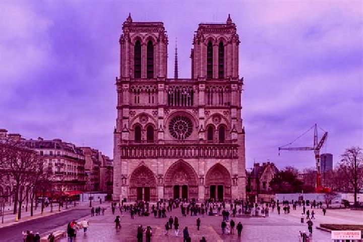 Stella, 30 — Escort in Chaufour-Notre-Dame, France