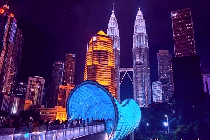 Stella, 30 — Escort in Dengkil, Malaysia