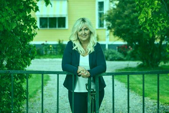 Stella, 30 — Escort in OEdeshoeg, Sweden