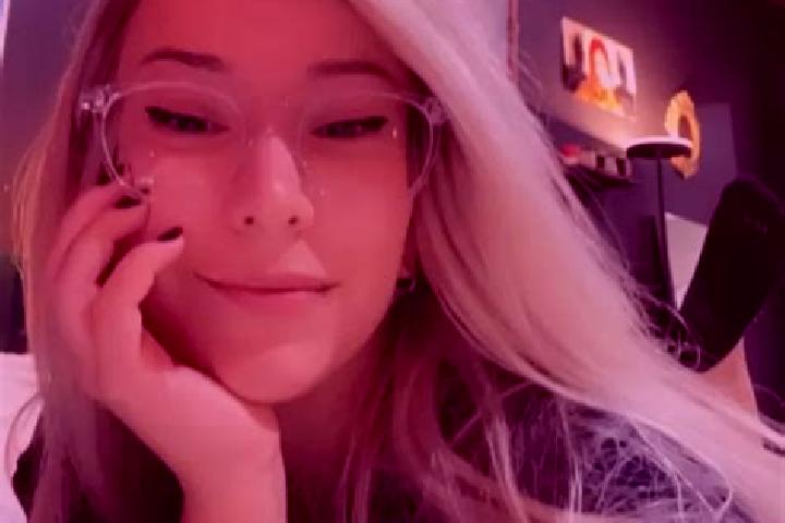 Stella, 31, a blonde dark-eyed middle eastern companion based in Guardia Sanframondi. Offering Massage, Overnight, GFE. Available for incall and outcall, ove...