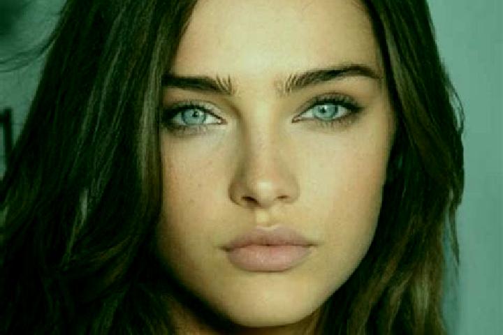 Stella, 31, a brunette blue-eyed middle eastern companion based in Sajoszentpeter. Offering Prostate Massage, Roleplay, 69, GFE, Erotic Massage. Available fo...