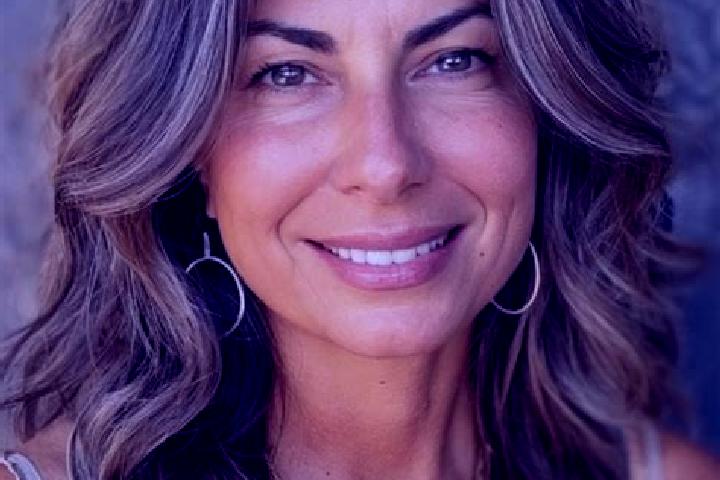 Stella, 31, a brunette grey-eyed middle eastern companion based in Bevent. Offering A-Level, Girlfriend Experience, Erotic Massage, Duos, BDSM. Available for...