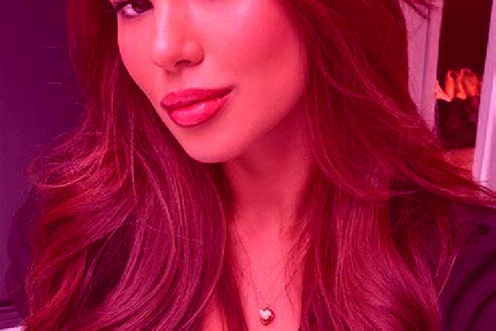 Stella, 31, a chestnut brown-eyed latina companion based in Sheffield. Offering Overnight, OWO, Striptease. Available for incall and outcall, overnight booki...