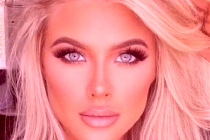 Stella, 31, a platinum blonde brown-eyed mediterranean companion based in Khachaghbyur. Offering GFE, Girlfriend Experience, BDSM. Available for incall and o...