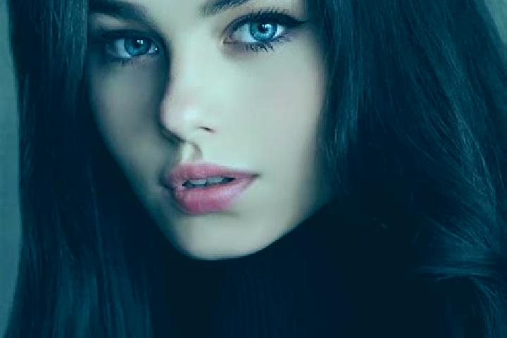 Stella, 31, a red blue-eyed caucasian companion based in Domaszowice. Offering BDSM, 69, Deep French Kissing, Dinner Date. Available for incall and outcall, ...