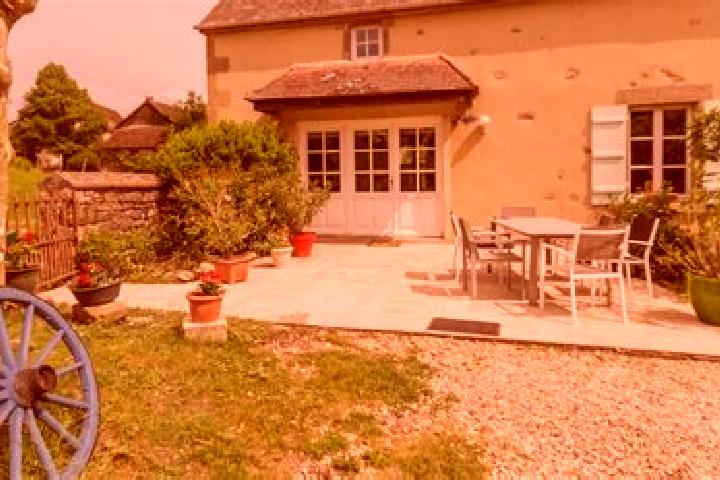 Stella, 31 — Escort in Bazoches-les-Gallerandes, France