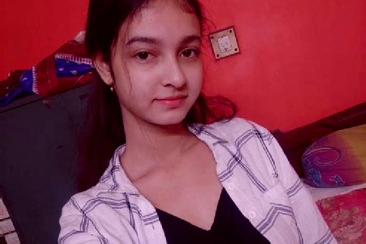 Stella, 31 — Escort in Dohrighat, India