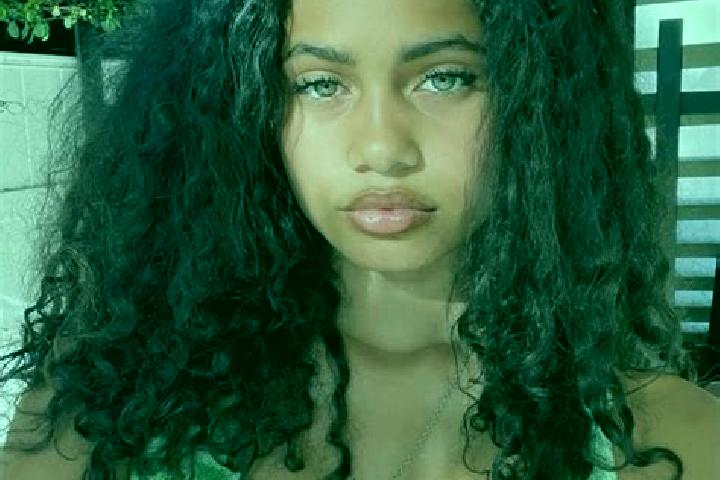 Stella, 32, a red green-eyed mixed companion based in Cleanov. Offering Duos, Dinner Date. Available for incall and outcall, day and evening dates.