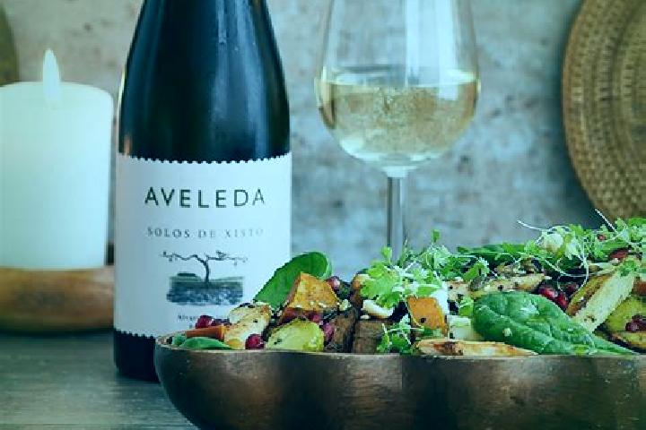 Stella, 32 — Escort in Aveleda, Portugal