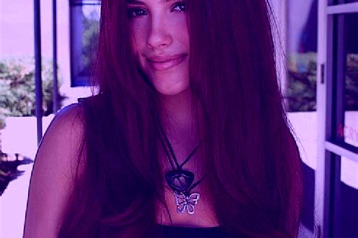 Stella, 33, a auburn dark-eyed european companion based in Bondari. Offering Striptease, Domination, A-Level. Available for incall and outcall, overnight boo...
