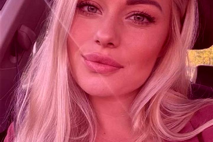 Stella, 33, a blonde hazel-eyed caribbean companion based in Villers-Saint-Paul. Offering Fetish, GFE. Available for incall and outcall, overnight bookings a...