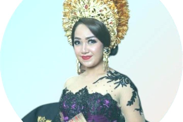 Stella, 33 — Escort in Banjar Kelodan, Indonesia