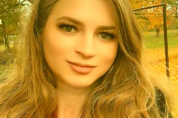 Stella, 33 — Escort in Gowarczow, Poland