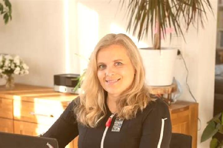 Stella, 33 — Escort in Klaeden, Germany