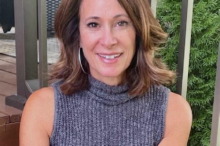 Stella, 33 — Escort in Valley Station, United States