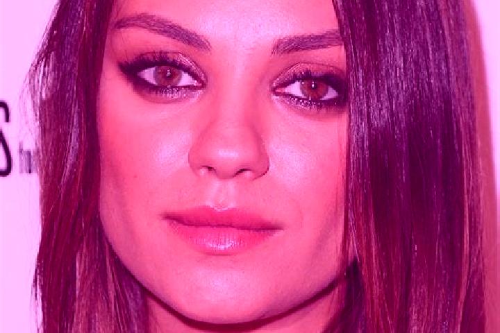 Stella, 34, a auburn hazel-eyed middle eastern companion based in Bujoreanca. Offering Erotic Massage, Deep French Kissing, Party Girl, Striptease. Available...