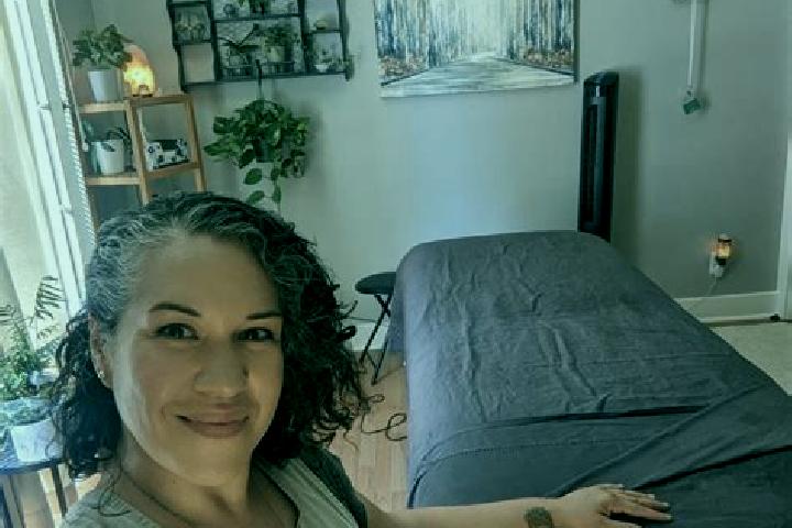 Stella, 34, a black amber-eyed latina companion based in Aranzazu. Offering Dinner Date, Massage, Erotic Massage. Available for incall and outcall, day and e...