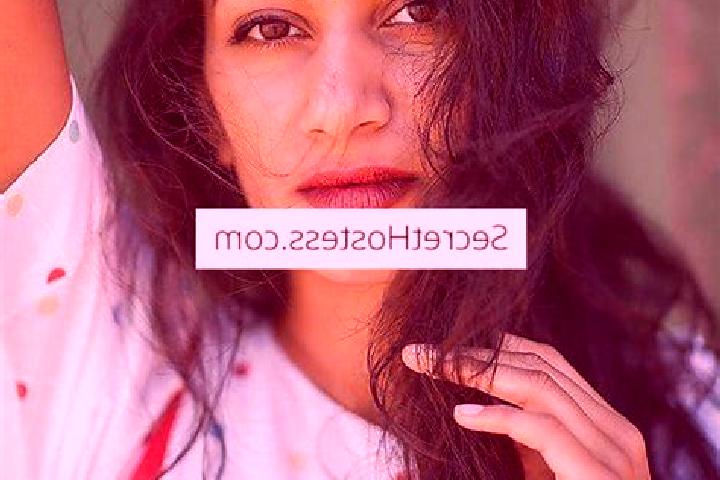 Stella, 34, a black grey-eyed indian companion based in Aros. Offering Overnight, Erotic Massage, Couples, CIM. Available for incall and outcall, overnight b...