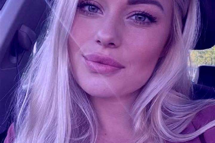 Stella, 34, a blonde hazel-eyed mixed companion based in Koyekro. Offering Prostate Massage, 69, Girlfriend Experience. Available for incall and outcall, day...