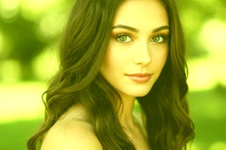 Stella, 34, a brunette hazel-eyed middle eastern companion based in Dianu. Offering Party Girl, OWO, CIM. Available for incall and outcall, day and evening d...