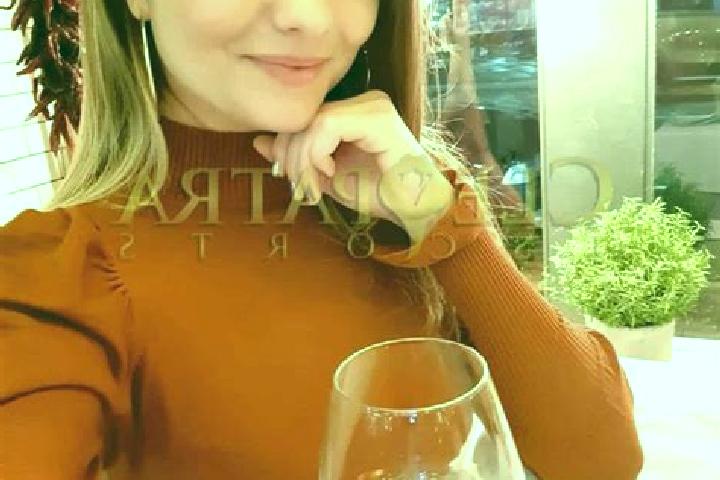 Stella, 34, a chestnut amber-eyed middle eastern companion based in Bezpalche. Offering Prostate Massage, Dinner Date, Couples, Fetish, GFE. Available for in...