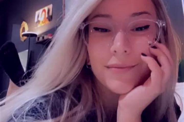 Stella, 34, a platinum blonde dark-eyed european companion based in Gales Ferry. Offering Domination, Overnight, Couples. Available for incall and outcall, d...