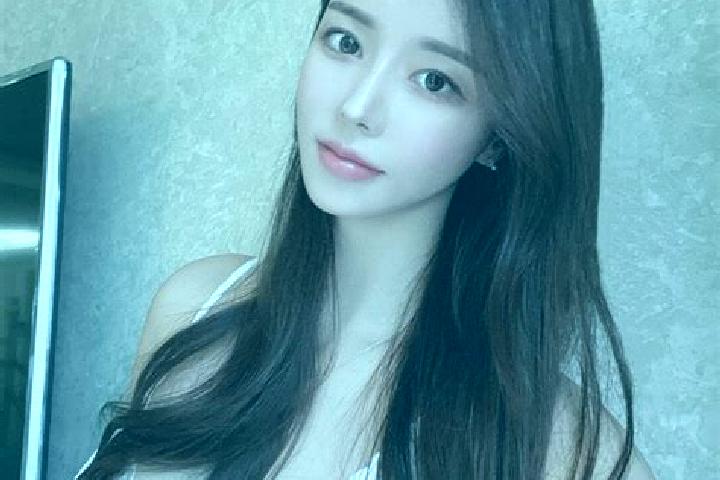 Stella, 34 — Escort in Tangnaihai, China