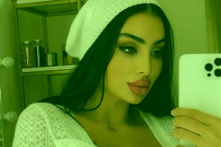 Stella, 34 — Escort in Tima, Egypt