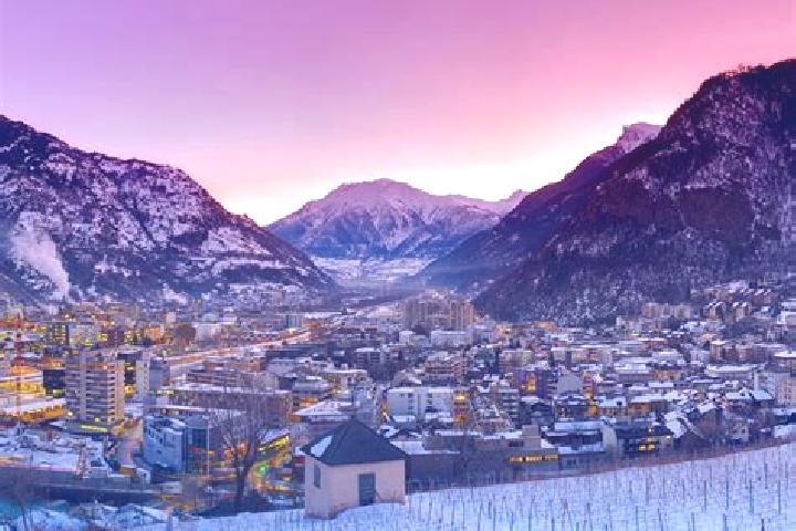 Stella, 34 — Escort in Visp, Switzerland