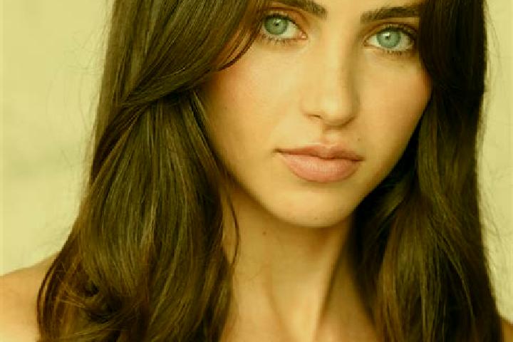 Stella, 35, a brunette hazel-eyed mediterranean companion based in Mittelsommern. Offering BDSM, CIM, Dinner Date, Prostate Massage, GFE. Available for incal...
