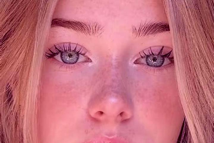 Stella, 35, a dark blonde green-eyed mixed companion based in Lepreau. Offering GFE, Travel Companion, CIM, A-Level. Available for incall and outcall, overni...