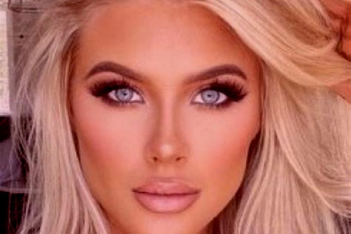 Stella, 35, a platinum blonde brown-eyed mediterranean companion based in Madrid. Offering CIM, 69, Travel Companion, Party Girl, A-Level. Available for inca...