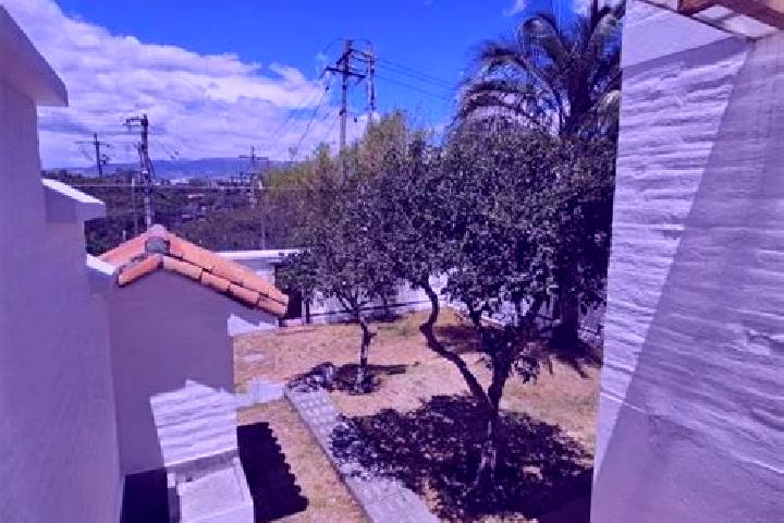 Stella, 35 — Escort in Ascazubi, Ecuador