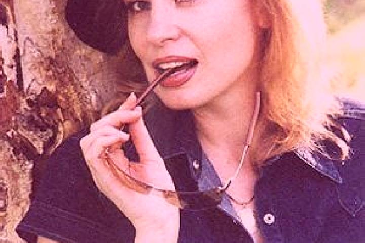 Stella, 35 — Escort in Volzhskiy, Russia