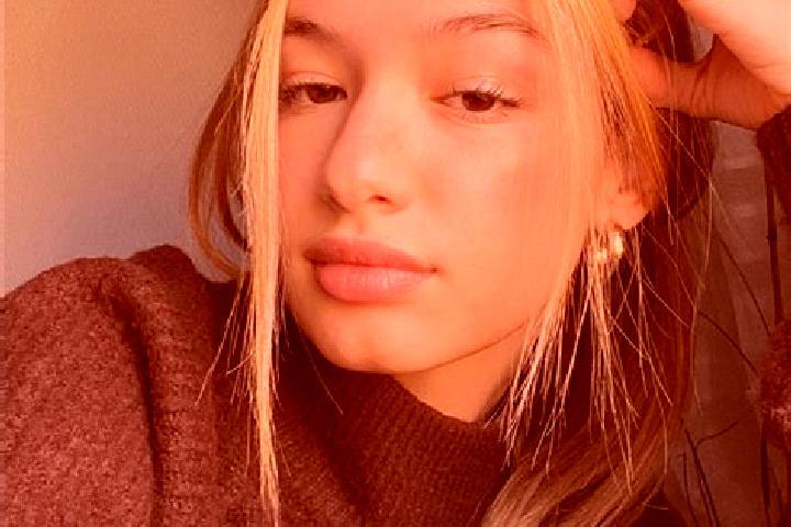Stella, 36, a blonde brown-eyed middle eastern companion based in Tansley. Offering Deep French Kissing, GFE, BDSM, OWO. Available for incall and outcall, ov...