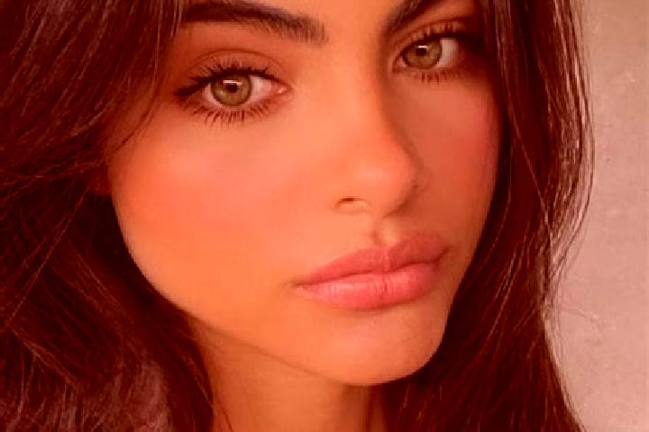 Stella, 36, a chestnut dark-eyed indian companion based in Dazhulin. Offering Couples, CIM, Fetish, Erotic Massage, Dinner Date. Available for incall and out...