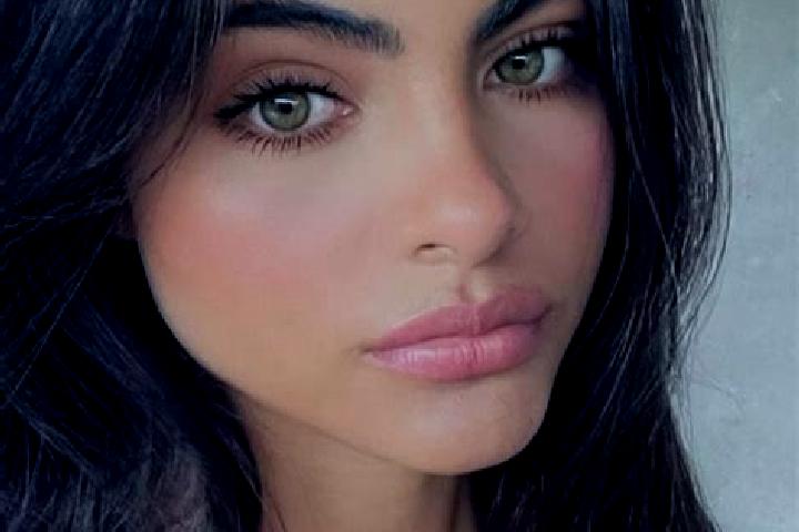 Stella, 36, a dark blonde amber-eyed indian companion based in Gueyede. Offering Deep French Kissing, Tantra. Available for incall and outcall, overnight boo...